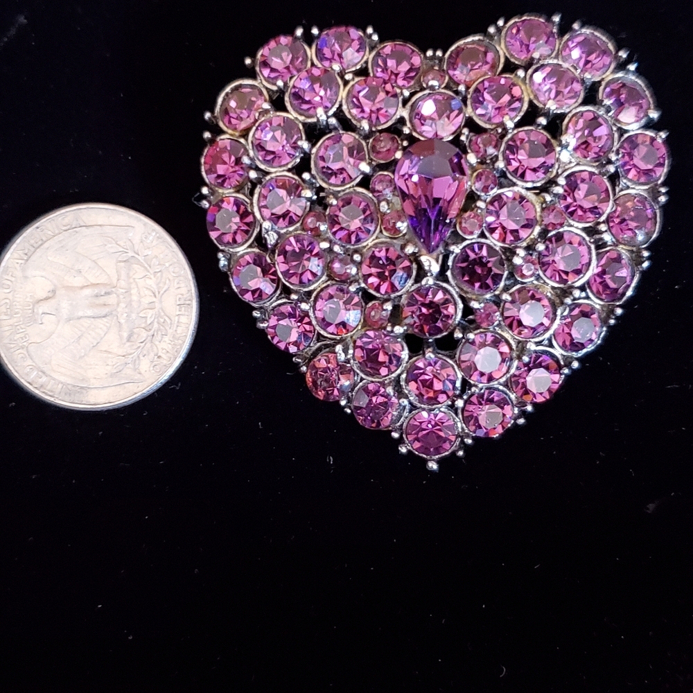 Vintage Blythe&Blythe Purple Rhinestone heart Pin - Picture 4 of 5